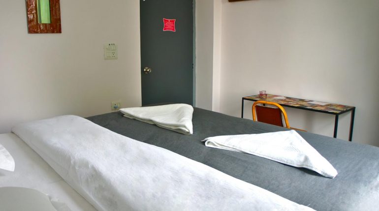 bend and chai hotel new delhi